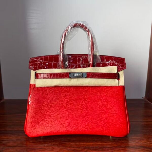 Birkin  25 Hand stitched Rouge Vif Touch Niloticus Crocodile Birkin 25 PHW  Handcrafted Saddle stitch authentic hand-sewn
