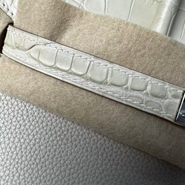 Birkin 25 Glacier White, Matte Alligator, Silver Hardware Hand stitched authentic hand-sewn sophisticated