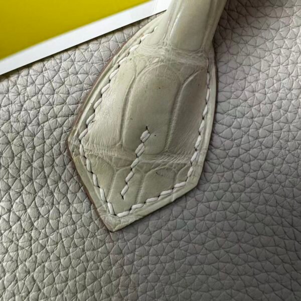 Birkin 25 Glacier White, Matte Alligator, Silver Hardware Hand stitched authentic hand-sewn sophisticated
