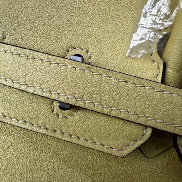 Birkin 25  Swift Palladium Hardware Jaune Poussin Biscuit-colored Swift leather Handmade women's handbag