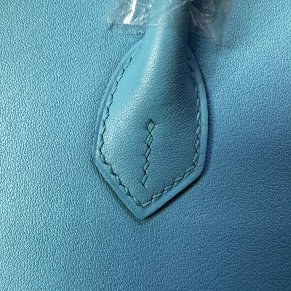 Birkin 25  Bleu Celeste 7N Swift Gold Hardware authentic hand-sewn  Saddle stitch  Handcrafted Hand stitched