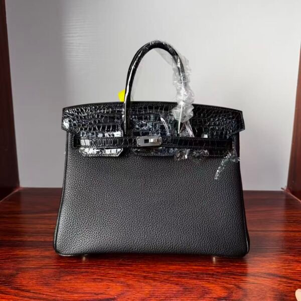 Birkin 25 Saddle stitch Hand stitched Black Porosus Crocodile Silver Hardware authentic hand-sewn Handcrafted
