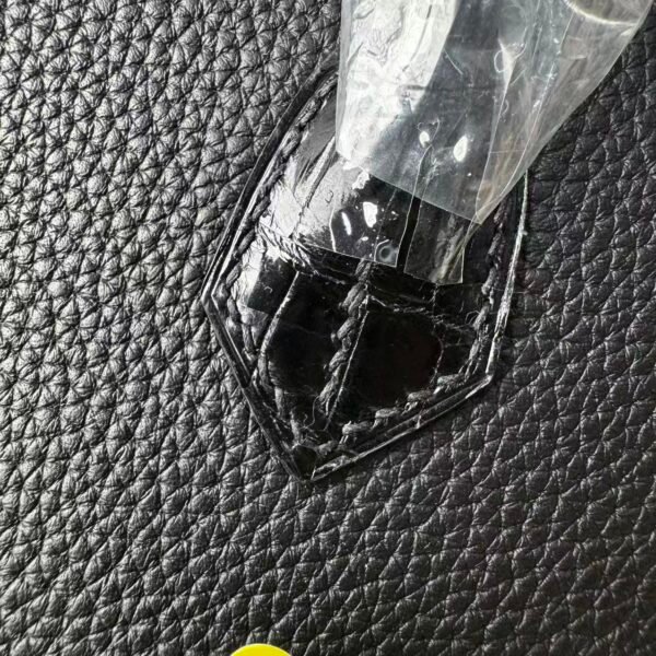 Birkin 25 Saddle stitch Hand stitched Black Porosus Crocodile Silver Hardware authentic hand-sewn Handcrafted