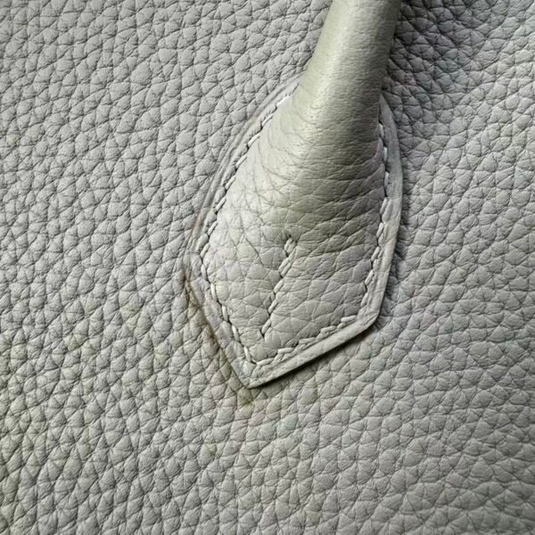 Birkin 25 Gris Perle Togo Leather Gold Hardware  Hand stitched authentic hand-sewn