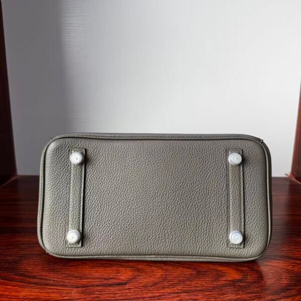 Birkin 25 Hand stitched Handcrafted Graphite Grey,  Saddle stitch Niloticus Crocodile, Palladium Hardware authentic hand-sewn sophisticated