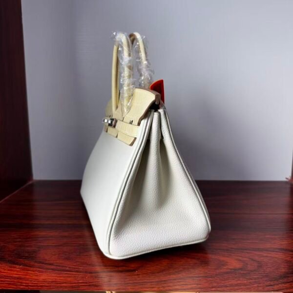 Birkin 25 Handcrafted Hand stitched Alligator Vanilla / Togo Mushroom White, Silver Hardware authentic hand-sewn Saddle stitch