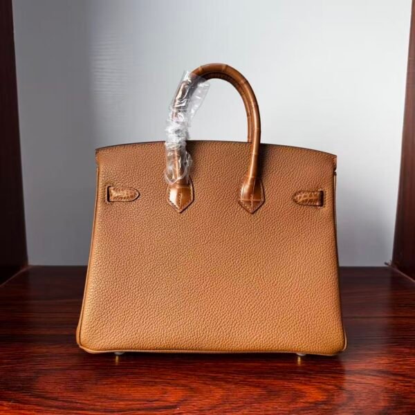 Birkin 25 Handcrafted  Saddle stitch Shiny American Alligator, Gold Brown, Gold Hardware Hand stitched authentic hand-sewn